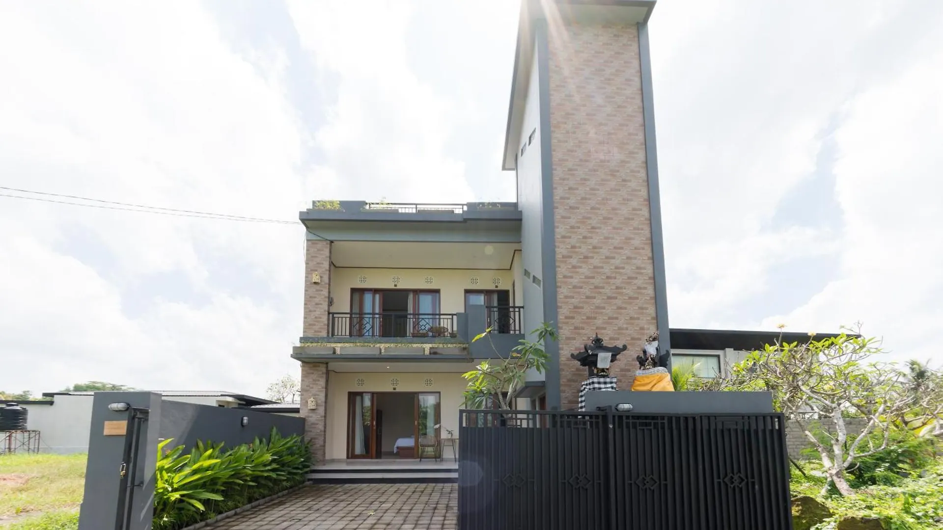Mangbo House By The Lavana - 2-Night Minimum Stay Ubud