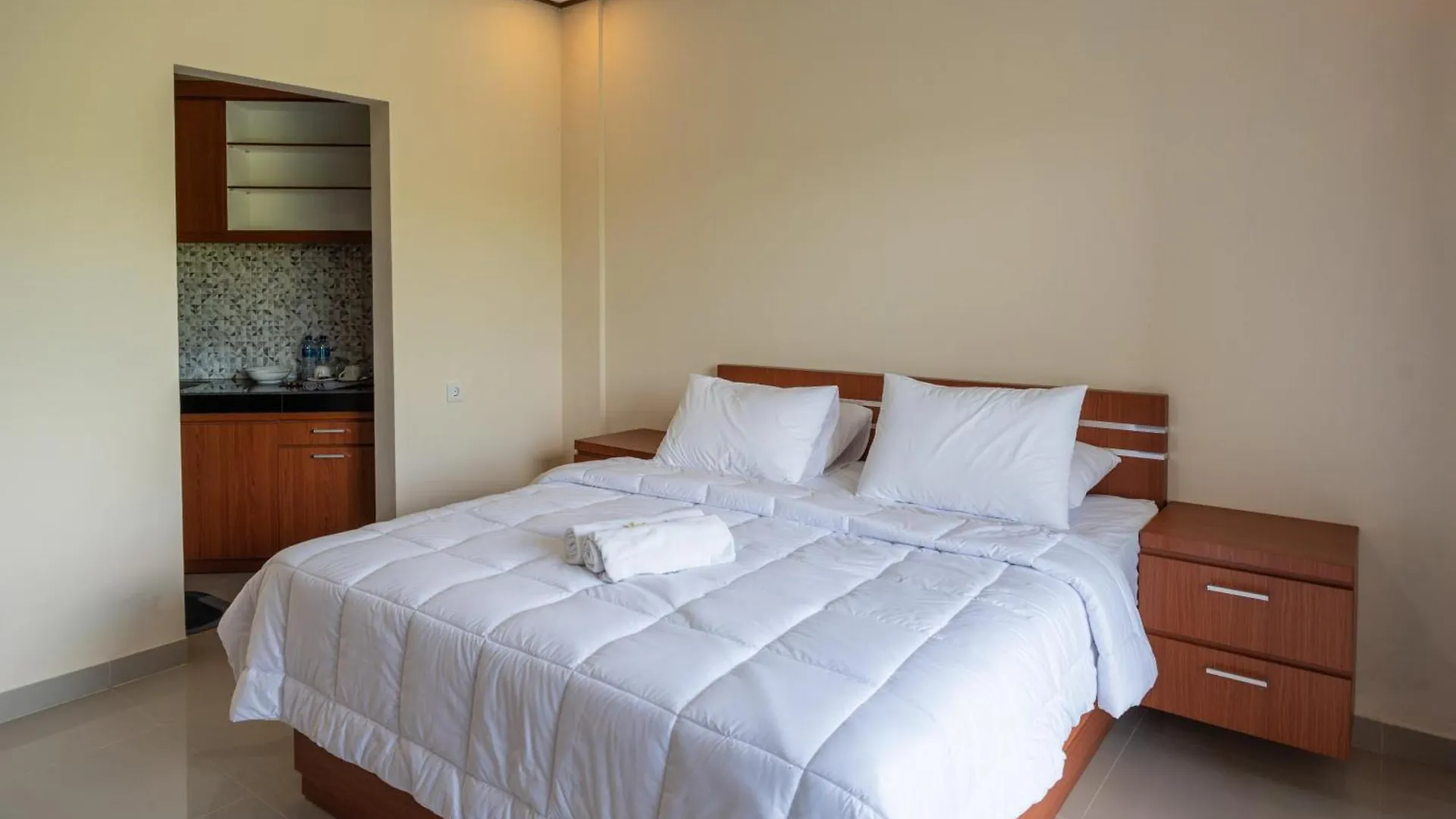 Mangbo House By The Lavana - 2-Night Minimum Stay Ubud  0*, Ubud (Bali)