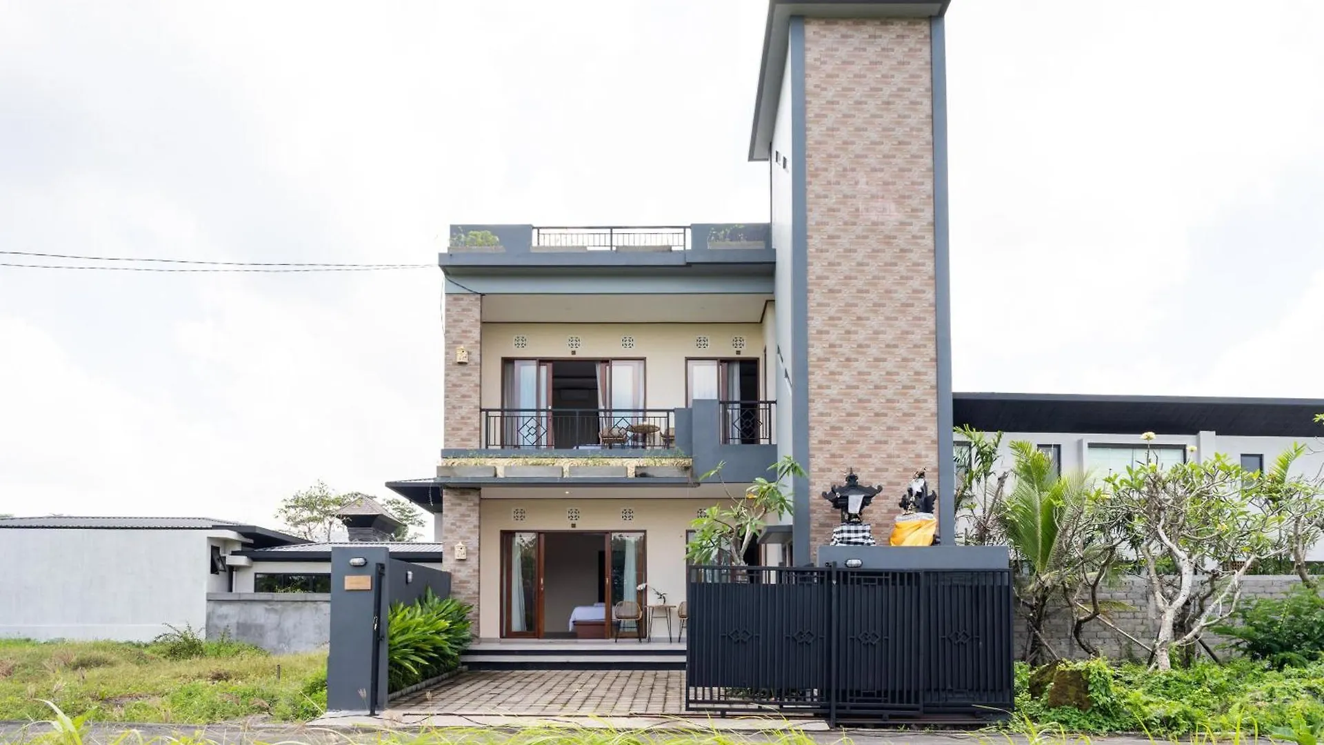 Mangbo House By The Lavana - 2-Night Minimum Stay Ubud
