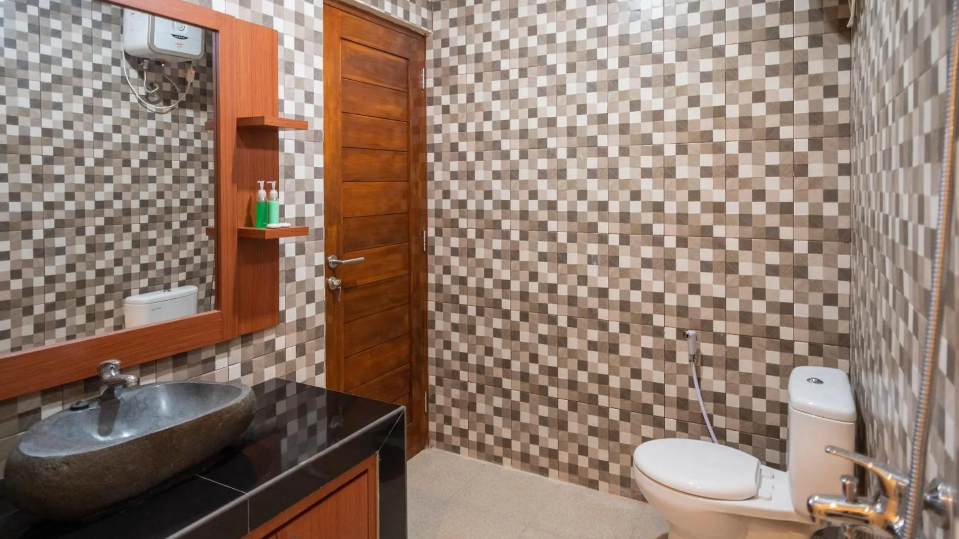 Guest house Mangbo House By The Lavana - 2-Night Minimum Stay Ubud