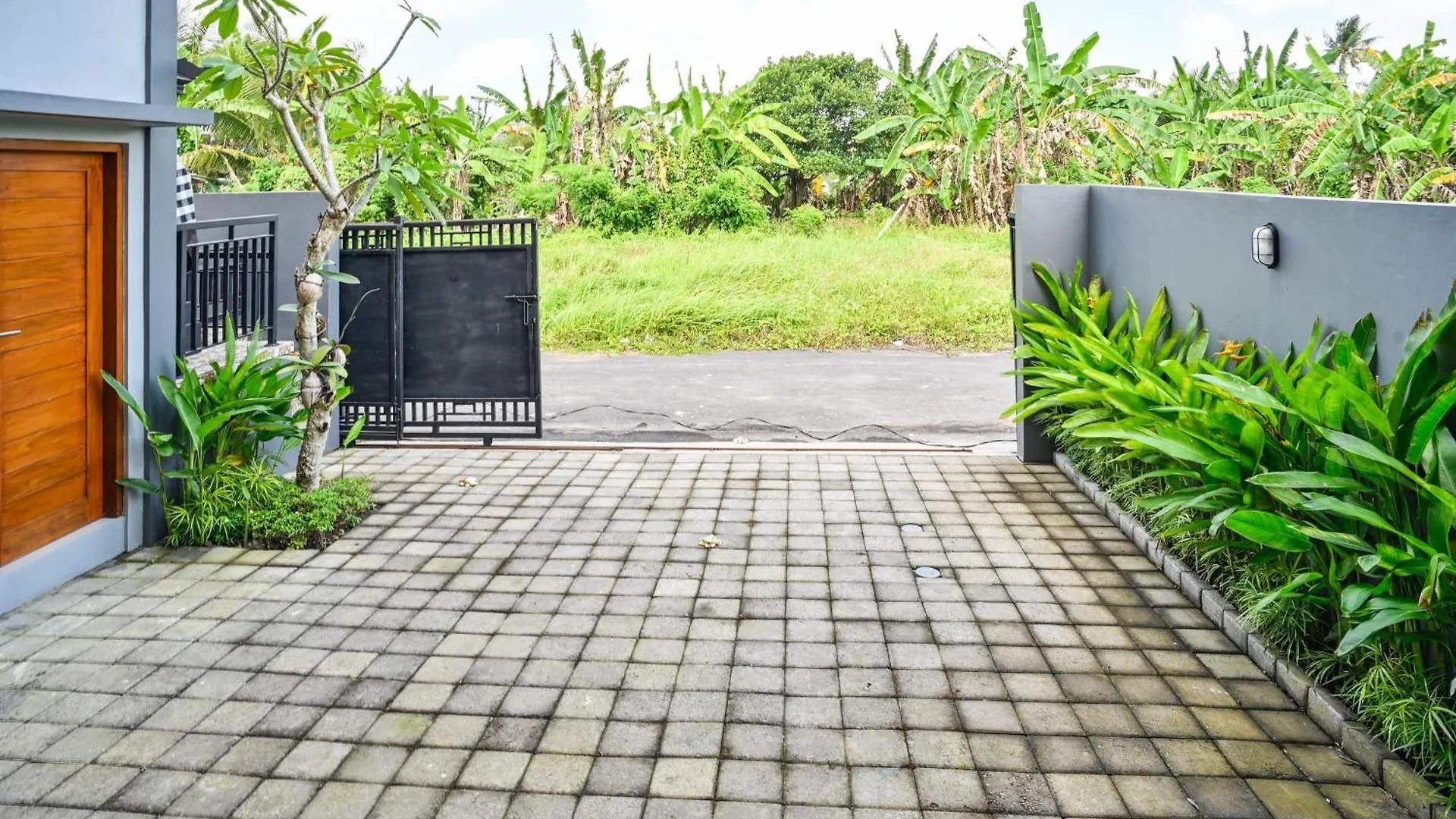 Mangbo House By The Lavana - 2-Night Minimum Stay Ubud  0*, Ubud (Bali) Indonesia